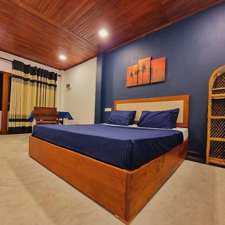 Sandil Surf House Ahangama Buitenkant foto