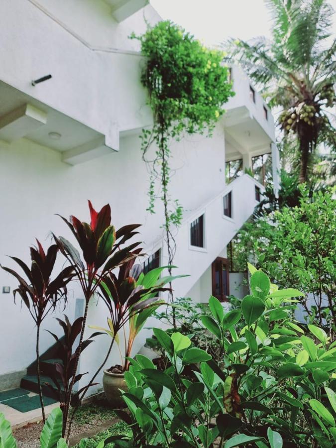 Sandil Surf House Ahangama Buitenkant foto