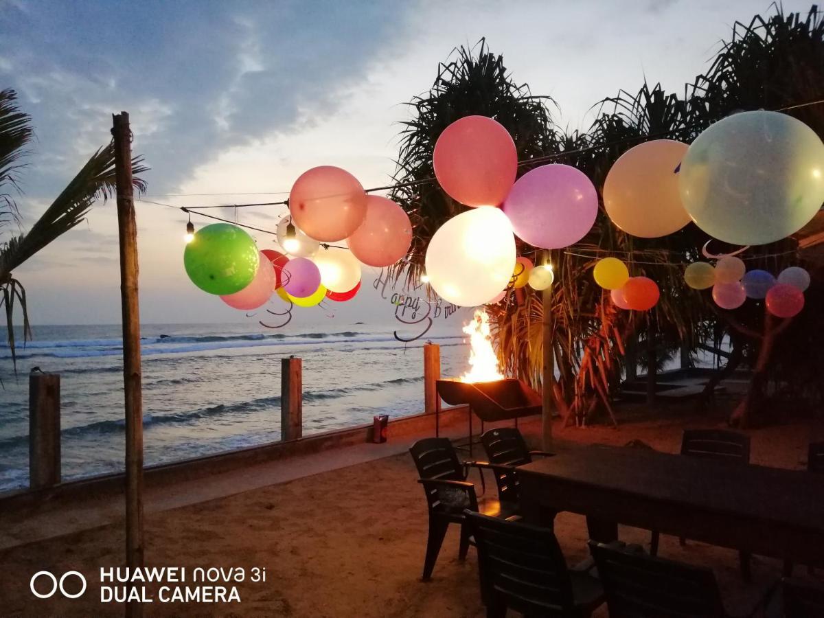 Sandil Surf House Ahangama Buitenkant foto